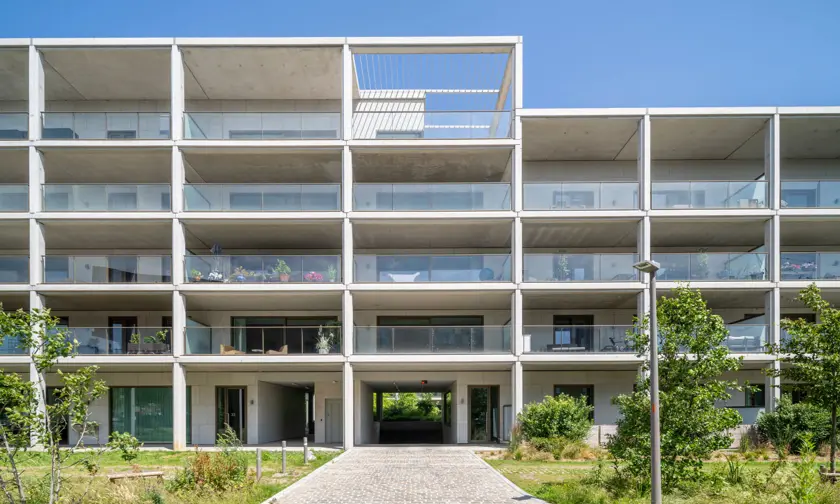 Appartement Waterzicht (Vilvoorde) met  slaapkamers, terras en kleine tuin - foto van gebouw