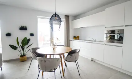 interieur van keuken in assistentieappartement