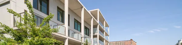 Woning Waterzicht (Vilvoorde) met 3 slaapkamers, terras en kleine tuin, foto van voorkant gebouw