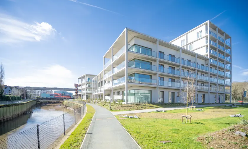 House Waterzicht (Vilvoorde) with 3 bedrooms, terrace and small garden - photo of building