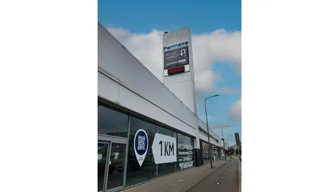 Vooraanzicht van de Permeke site