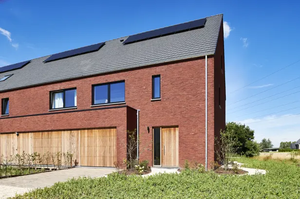 Moderne woning met rode steen