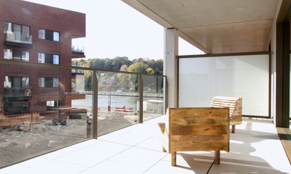 Appartement Waterzicht (Vilvoorde) met 2 slaapkamers - foto van terras half zicht over water