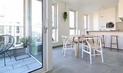 Espace de vie de l'appartement témoin