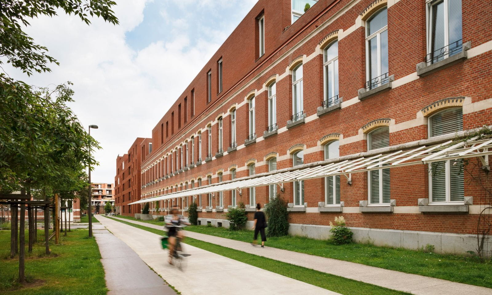 Fietsers in het Groen Kwartier te Antwerpen