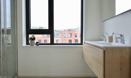 Deurne Eksterlaer Kijkwoning badkamer lavabo