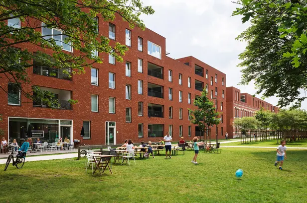 Front vert de la Groen Kwartier en Anvers