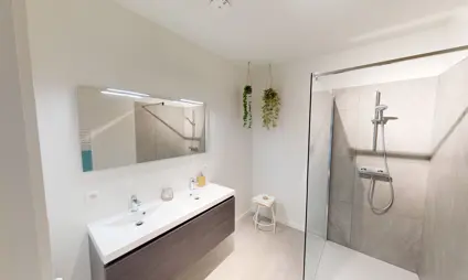 Appartement Quartier Bleu Hasselt, gelijkvloers, 2 slaapkamers en terras - foto badkamer