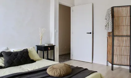 Compacte slaapkamers in de appartementen.